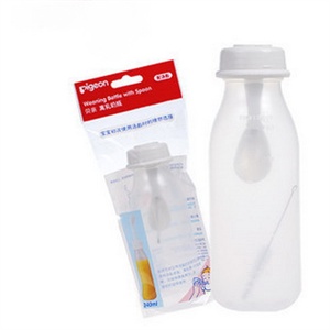 Pigeon贝亲 带勺喂食奶瓶240ml DA22