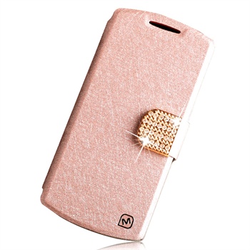 我的三月份买的金立e109粉色的手机,用了三个月不能开机了,刚修回来又